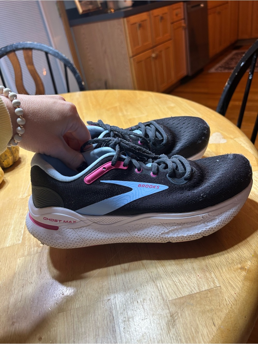 Brooks Ghost Max Women’s Running Shoes Black Pink Blue Size 9